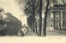 2156 Gezicht op de Stadsbuitengracht te Utrecht met rechts de ingang van de Rijnkade.